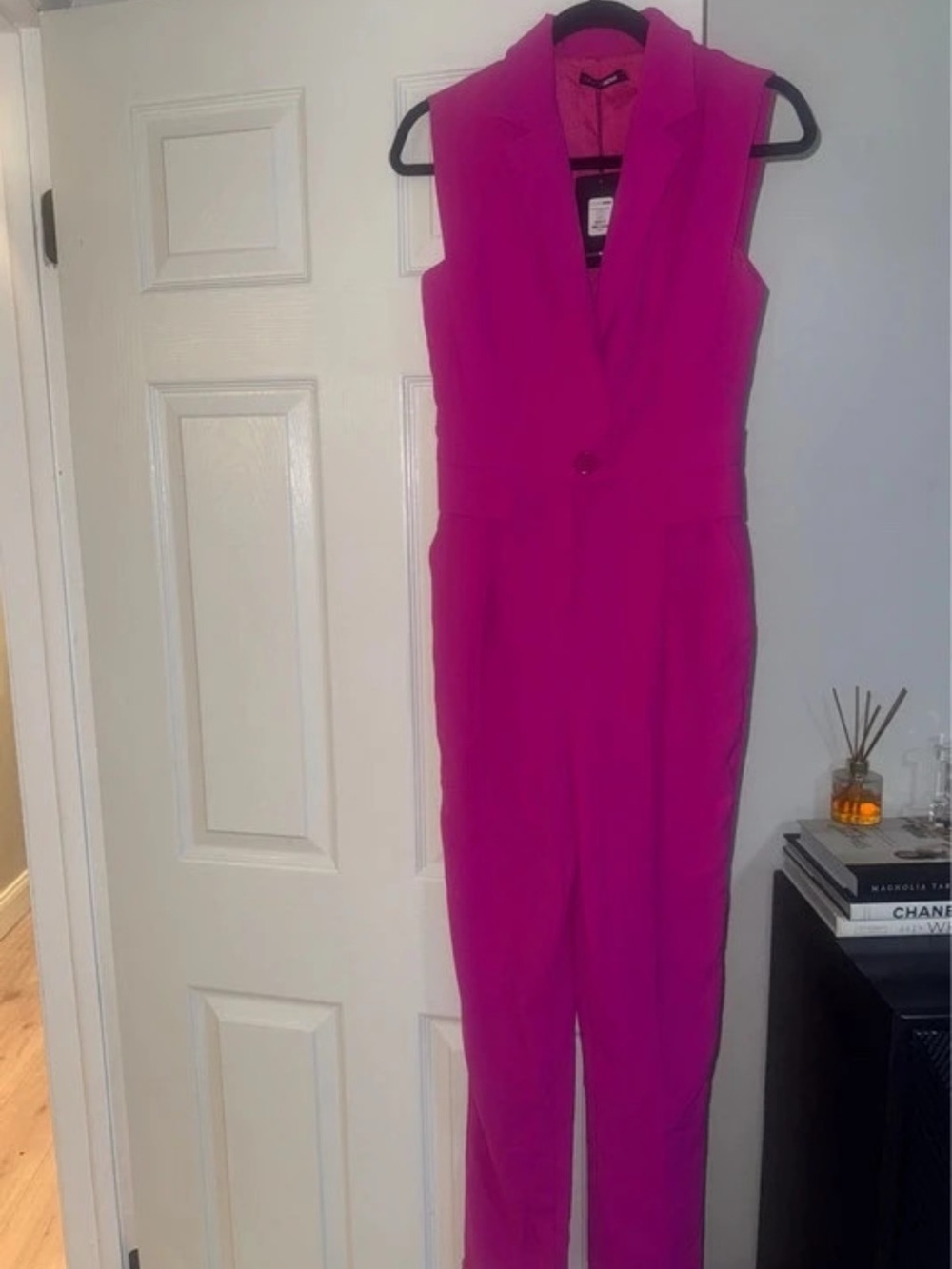 Sleeveless V-Neck Magenta Jumpsuit
